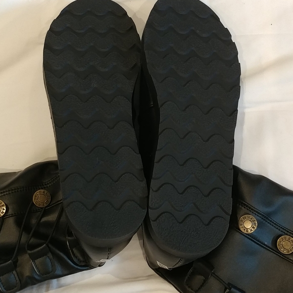 NWT Black Vegan Leather Boots - Picture 2 of 4